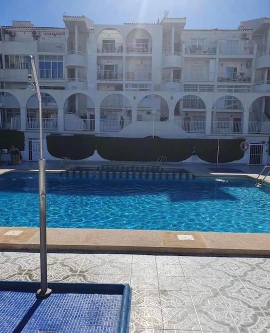 Costa Blanca Family Apartments One Bedroom Apartment تورّيفيِخا المظهر الخارجي الصورة